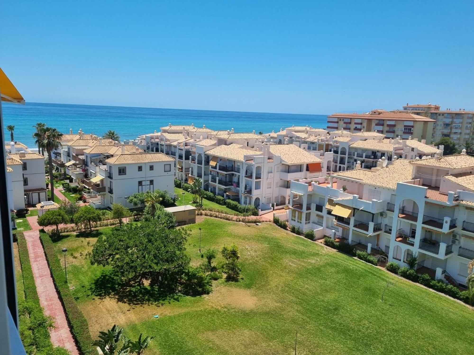 Laguna Oma * Torrox